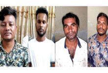 আড়াইহাজারে প্রস্তুতি কালে দেশীয় অস্ত্রসহ ৪ ডাকাত আটক