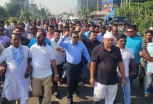 আড়াইহাজারে এমপি বাবুর নেতৃত্বে অবরোধবিরোধী শান্তি মিছিল