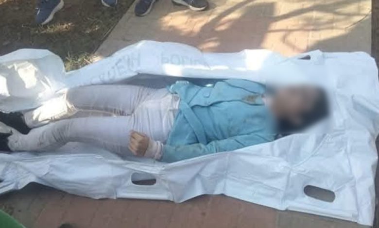 ৩০০ ফিট এলাকা থেকে তরুণীর মরদেহ উদ্ধার 1 ৩০০ ফিট এলাকা থেকে তরুণীর মরদেহ উদ্ধার